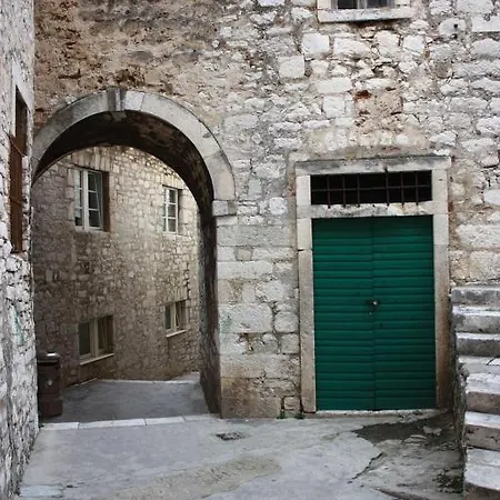 Old Town Apartment