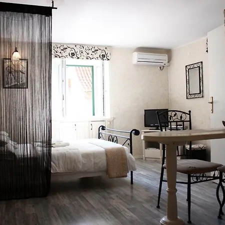 Old Town Lägenhet *